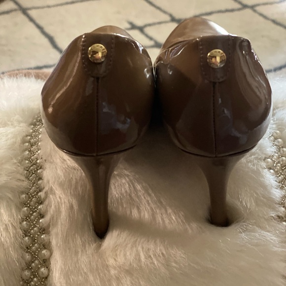 Michael Kors Heels - Picture 2 of 4